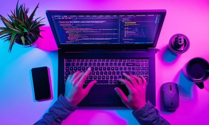 Dietro le quinte dello sviluppo piattaforme web: sfide, soluzioni e best practices